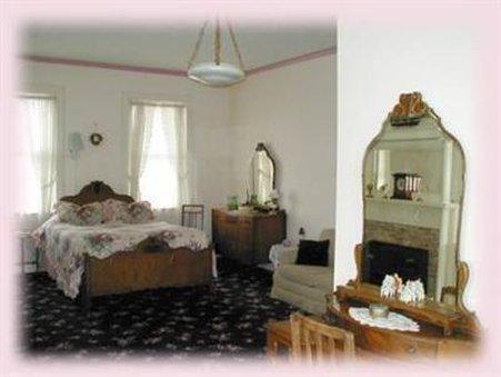 Elizabethtown River Rose Inn Bed And Breakfa חדר תמונה